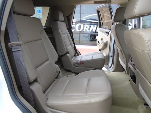 Used 2018 GMC Yukon SLT w/ Open Road Package image 13