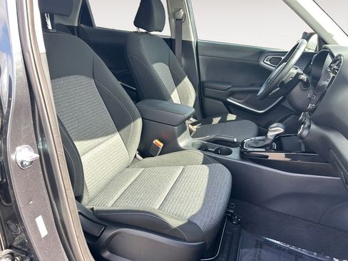 Used 2024 Kia Soul EX FWD image 23