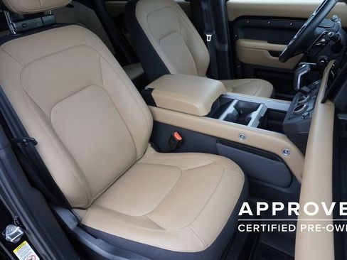 Used 2025 Land Rover Defender 110 V8 AWD/4WD image 24