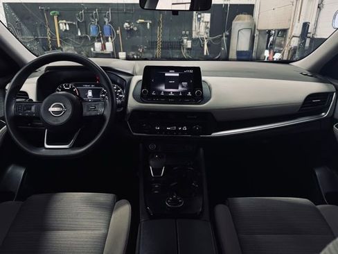 Used 2023 Nissan Rogue SV AWD/4WD image 20