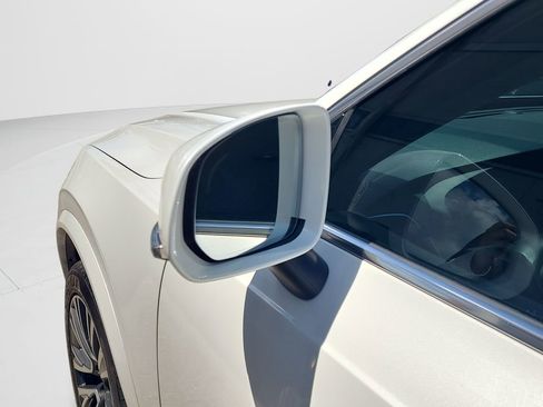 Used 2020 Volvo XC90 T5 Momentum w/ Protection Package Premier FWD image 28