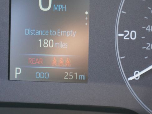 Used 2025 Toyota Corolla LE image 21