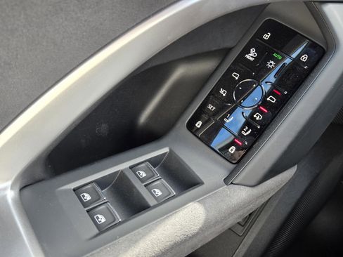 New 2026 Audi SQ5 Premium Plus image 29