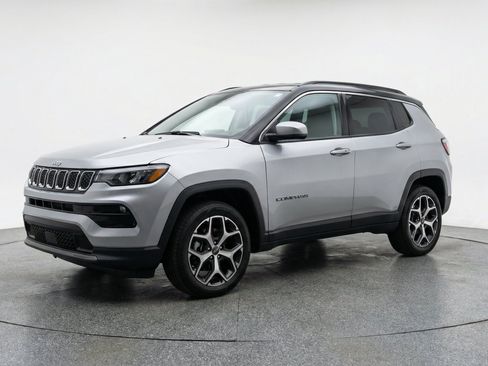 Used 2025 Jeep Compass Limited AWD/4WD image 3