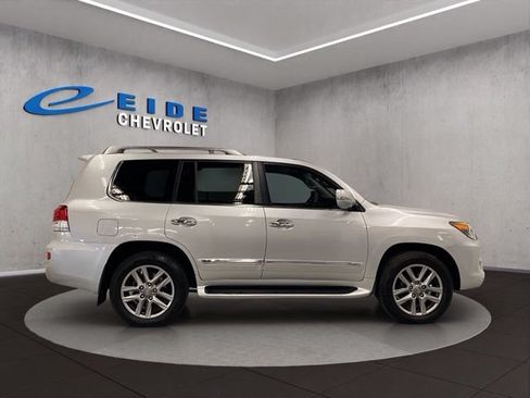 Used 2014 Lexus LX 570 4WD image 16