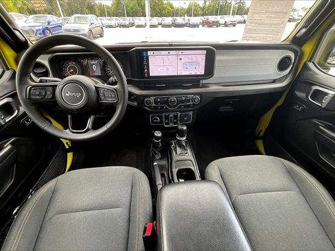 Used 2024 Jeep Wrangler Sport S image 3