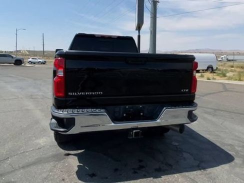 Used 2022 Chevrolet Silverado 3500 LTZ w/ LTZ Premium Package AWD/4WD image 7