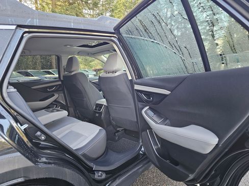 Used 2023 Subaru Outback Premium image 14