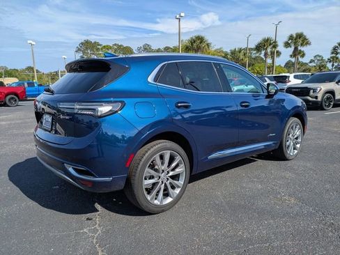 Used 2023 Buick Envision Avenir image 4