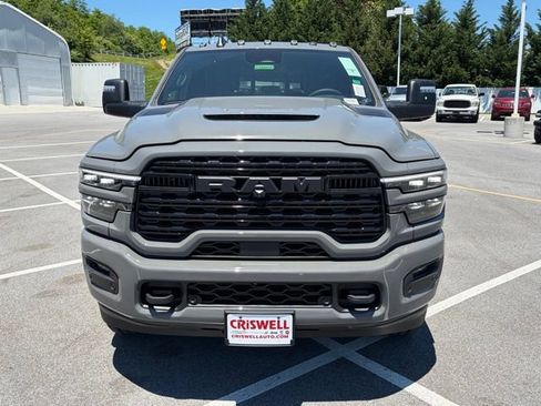 New 2026 RAM 2500 Limited AWD/4WD image 9
