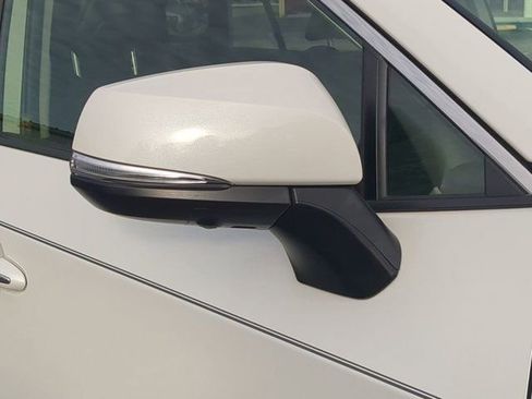 Used 2022 Toyota RAV4 Limited image 12