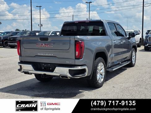 Used 2021 GMC Sierra 1500 SLT w/ SLT Premium Plus Package AWD/4WD image 8