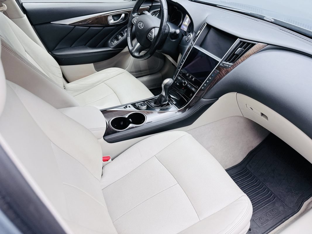 Used 2015 INFINITI Q50 Premium w/ Technology Package AWD/4WD image 11