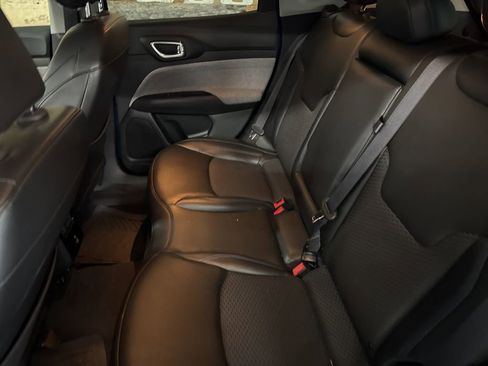 Used 2022 Jeep Compass Latitude w/ Convenience Group image 11