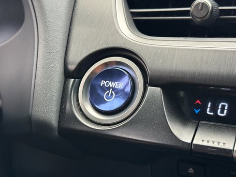 Used 2019 Lexus UX 250h image 22