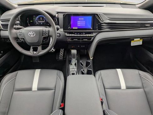 New 2025 Toyota Camry SE image 14