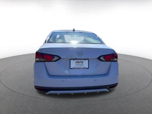 Used 2025 Nissan Versa SV image 12