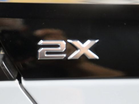 Used 2025 GMC Hummer EV 2X AWD/4WD image 9