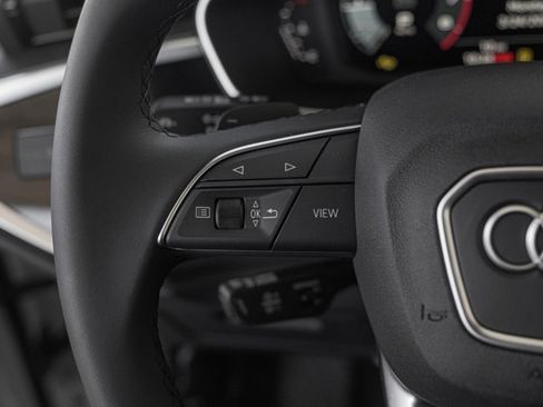 Used 2025 Audi Q3 2.0T Premium w/ Convenience Package image 16