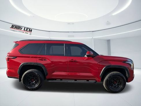 Used 2023 Toyota Sequoia Limited AWD/4WD image 2