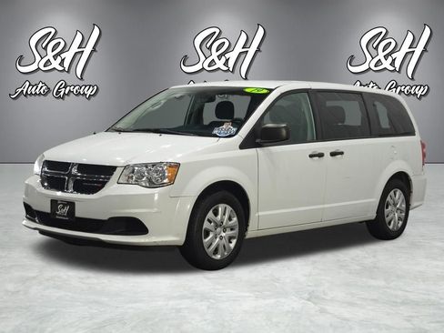 Used 2019 Dodge Grand Caravan SE FWD image 17