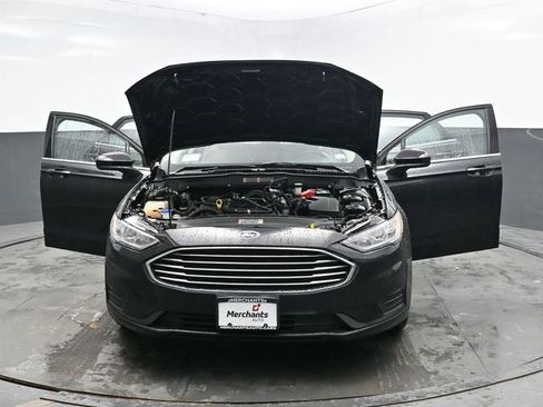 Used 2019 Ford Fusion SE FWD image 40