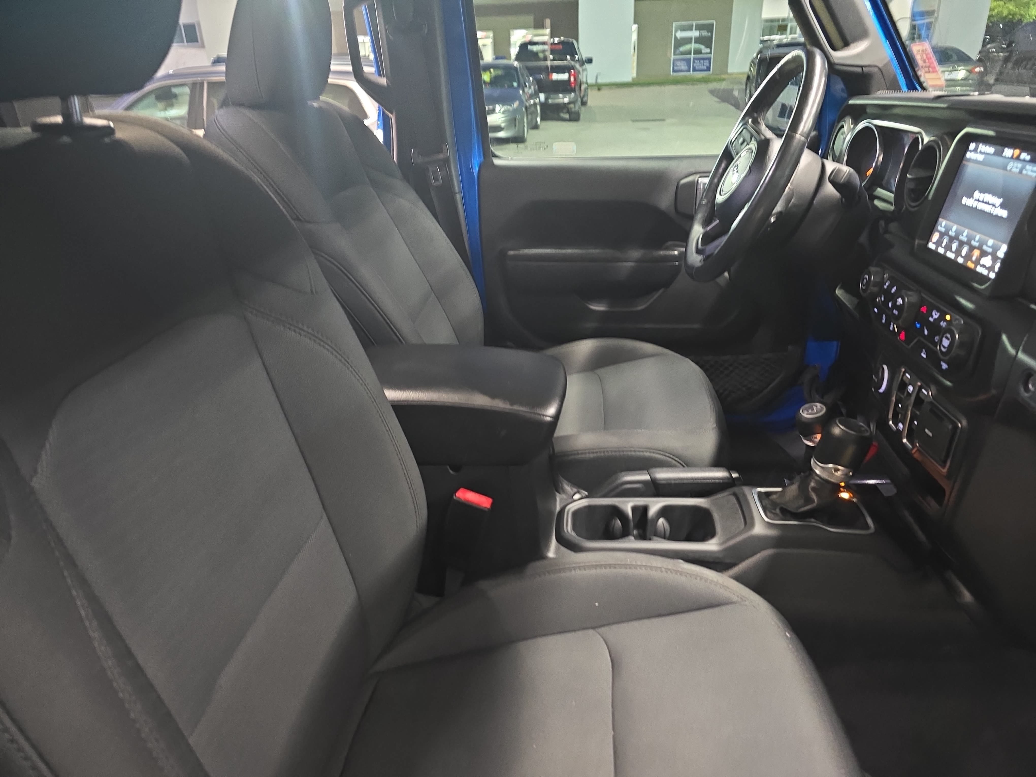 Used 2023 Jeep Gladiator Sport AWD/4WD image 10