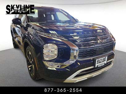 New 2025 Mitsubishi Outlander SE