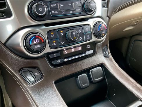 Used 2017 Chevrolet Tahoe LT RWD image 34