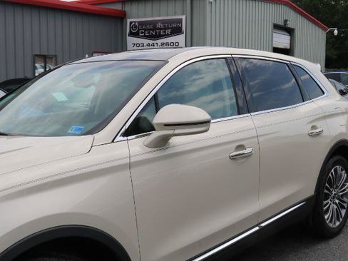 Used 2016 Lincoln MKX Reserve FWD image 4
