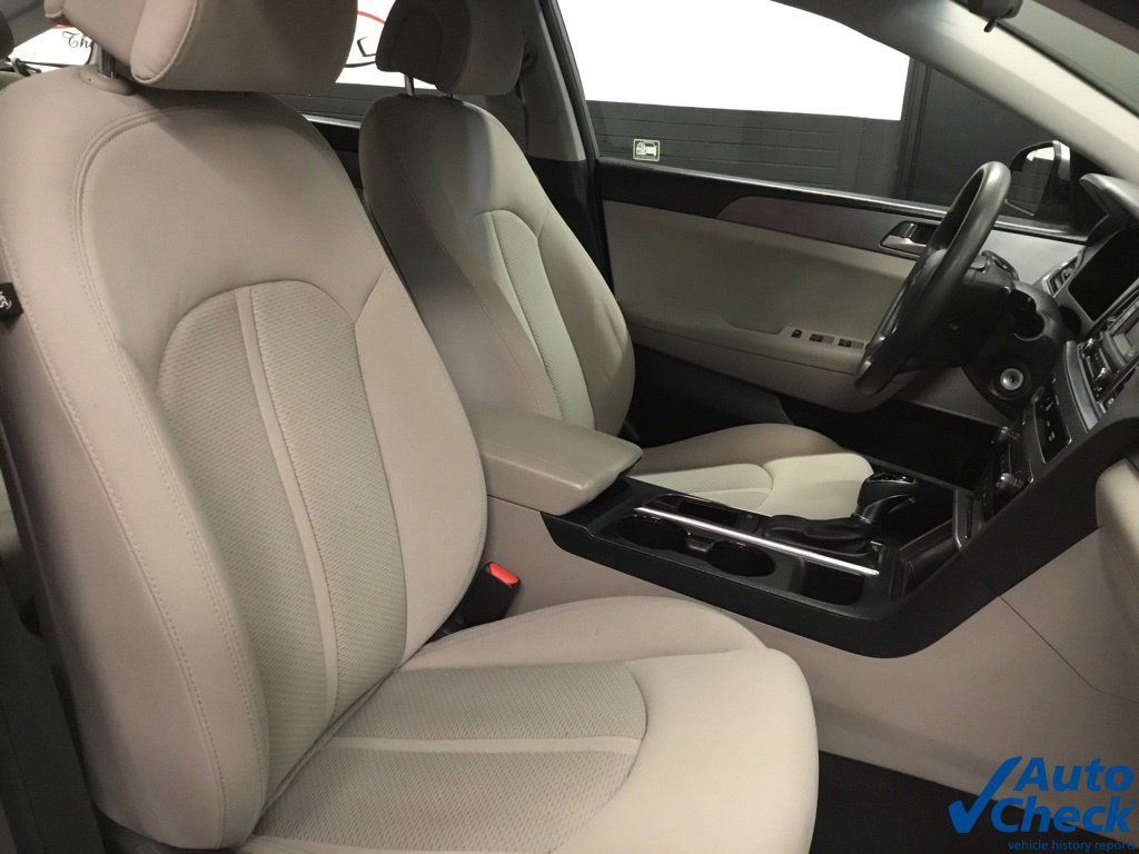 Used 2017 Hyundai Sonata SE FWD image 36