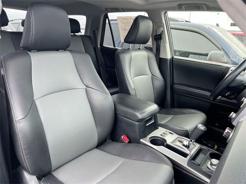 Used 2023 Toyota 4Runner SR5 Premium w/ Moonroof Package image 29