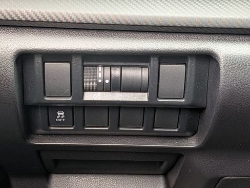 Used 2021 Subaru Impreza 2.0i Premium AWD/4WD image 18