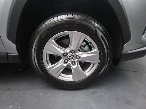 Used 2025 Toyota RAV4 XLE FWD image 22