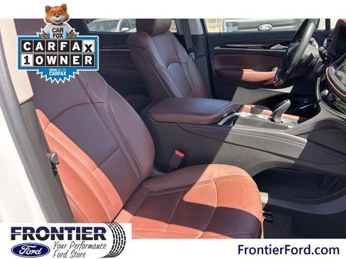 Used 2020 Buick Enclave Avenir w/ Avenir Technology Package AWD/4WD image 18