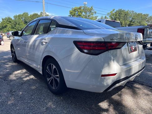 Used 2023 Nissan Sentra SV FWD image 6