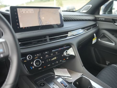 New 2026 INFINITI QX60 Autograph w/ Dark Cargo Package image 9