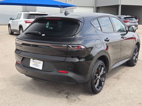 Used 2024 Dodge Hornet GT AWD/4WD image 3