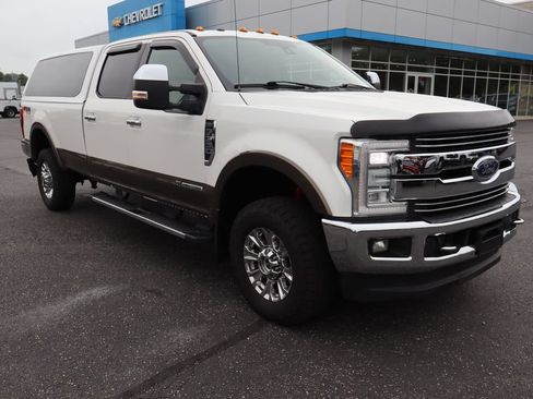 Used 2017 Ford F350 Lariat w/ Lariat Ultimate Package AWD/4WD image 2