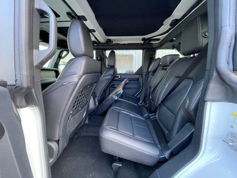 New 2026 Ford Bronco Badlands image 9