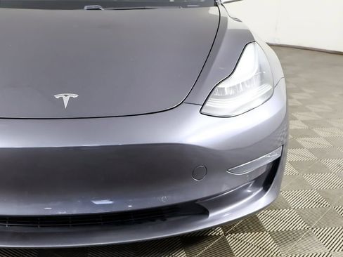 Used 2019 Tesla Model 3 Performance image 15
