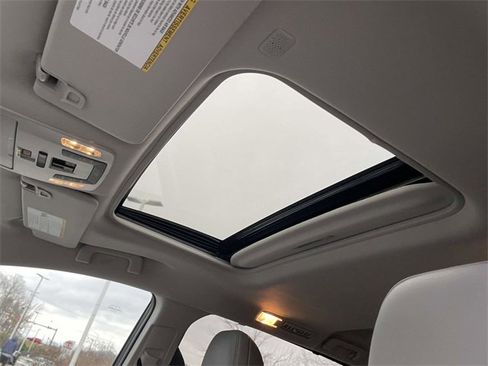 Certified 2023 Toyota Sienna XLE image 23