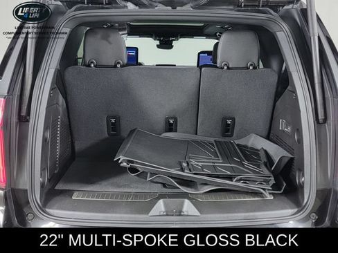 Used 2024 Chevrolet Tahoe High Country AWD/4WD image 18