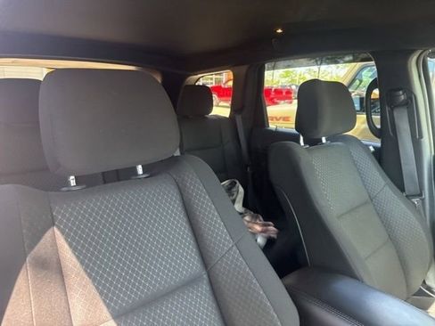 Used 2022 Jeep Grand Cherokee Laredo E w/ Security & Convenience Group AWD/4WD image 13