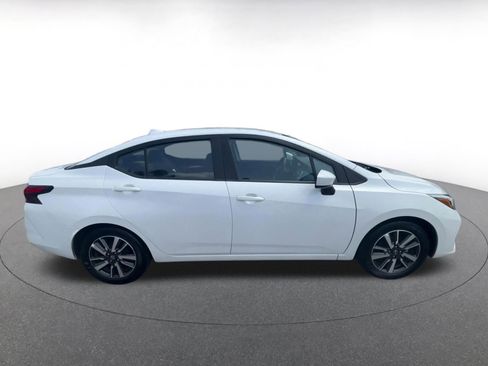 Used 2025 Nissan Versa SV FWD image 16