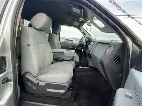 Used 2012 Ford F250 XLT w/ Snow Plow Prep Pkg image 25