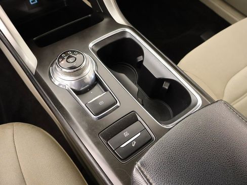 Used 2018 Ford Fusion SE image 7