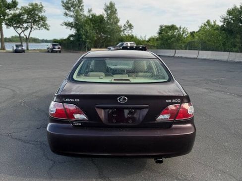 Used 2002 Lexus ES 330 FWD image 5