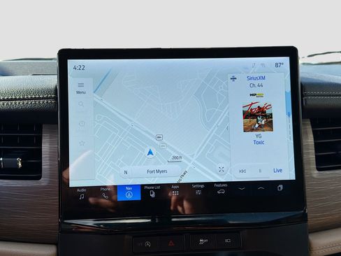 Used 2024 Ford Expedition Limited image 34