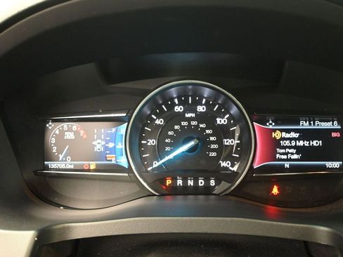 Used 2016 Ford Explorer Limited w/ Equipment Group 301A FWD image 18